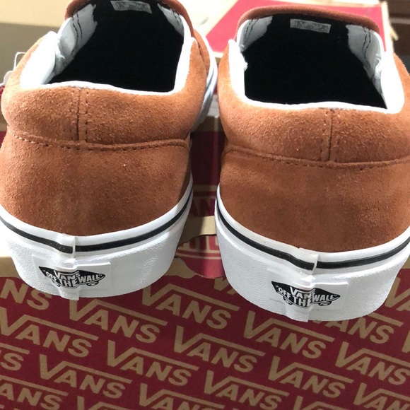Vans Classic Slip-on Embossed Suede Sequoia - Picture 2 of 4